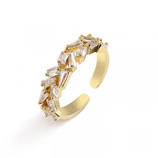 Кольцо с хаотичной россыпью кристаллов багетной огранки CJG25962