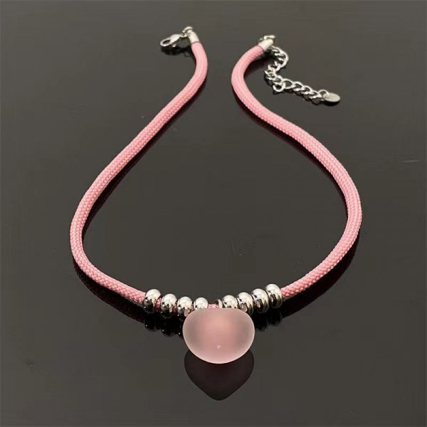 Чокер из розового шнурка с круглой розовой подвеской CJH70150