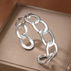 Браслет жесткий из крупных ажурных звеньев CJM03842