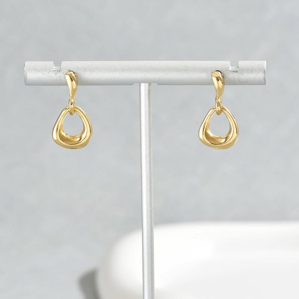 Геометрические серьги-пусеты из матового золота Петли 1J11596CJJ