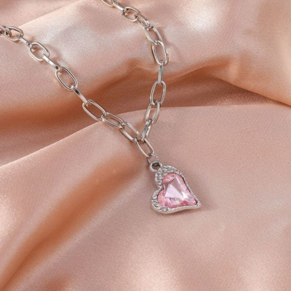 Цепочка с крупными звеньями и подвеской из кристалла в форме капли CJH91380