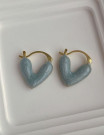 Серьги-кольца с голубыми сердцами Z31778