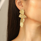 Нарядные серьги пусеты из серебристого металла в виде бантов CJC97250