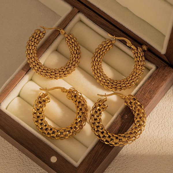 Серьги-кольца широкие с сетчатым плетением CJM68540