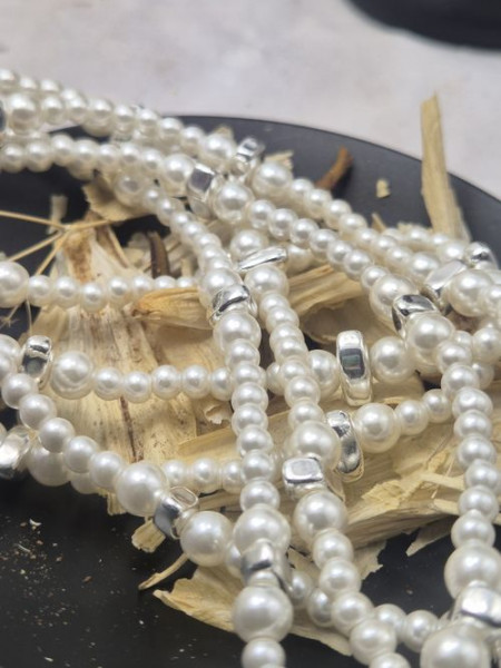 Двойное колье из жемчуга разного диаметра в стиле нео-классика J11451CJJ