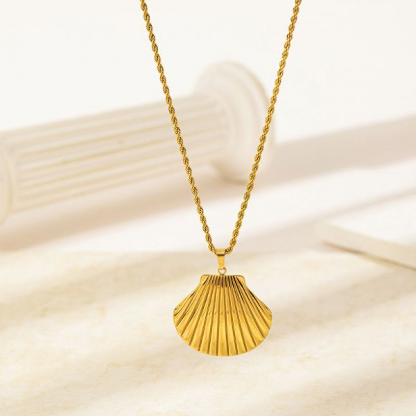 Стальное колье с подвеской-ракушкой CJH15648