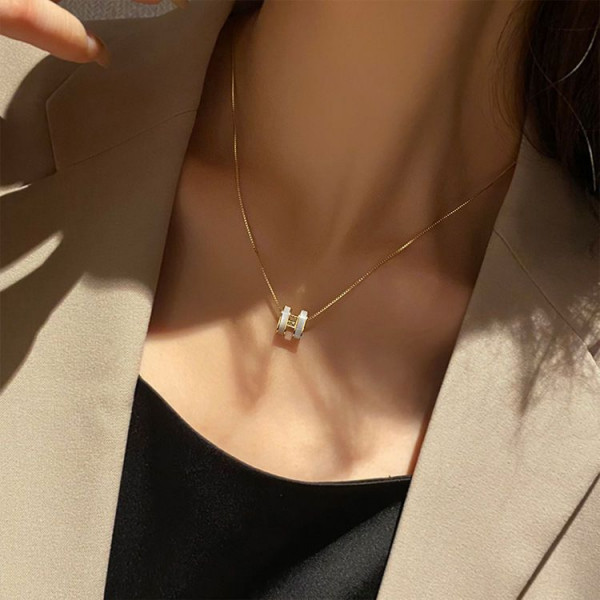 Серебристая цепочка с кулоном в стиле хай-тек CJH55098