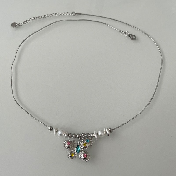 Тонкая цепочка с подвеской-бабочкой и жемчугом CJH67749