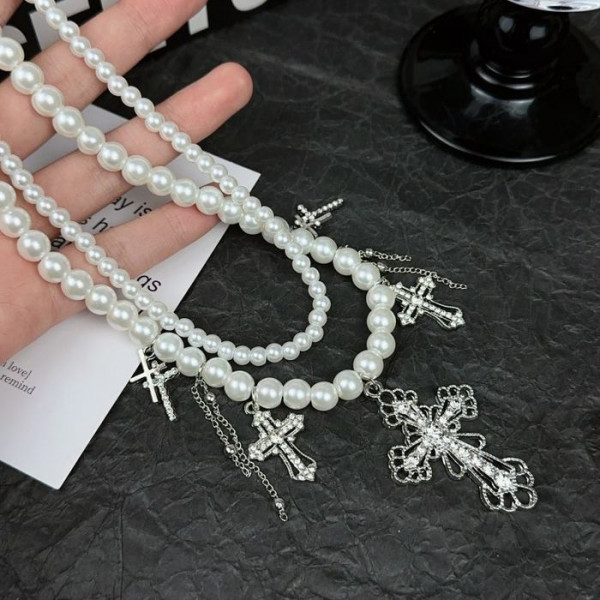 Многослойная Цепочка с жемчугом и декоративными символами CJL19698