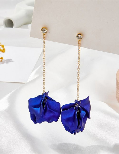 Длинные серьги с объемными текстильными цветами L82130