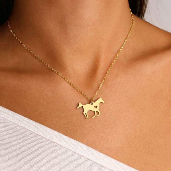 Цепочка кулон лошадь титановая сталь напыление золотом 1J12432CJJ