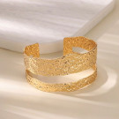 Браслет жесткий двухрядный с фактурной чеканкой CJL47157