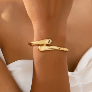 Жесткий браслет CJQ22073