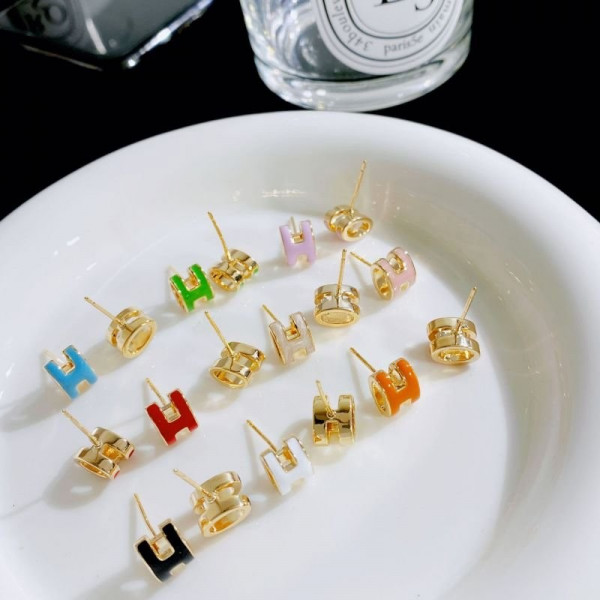 Серьги-кольца с белой эмалью и прорезью CJD00231