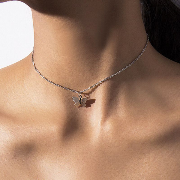 Тонкая цепочка с подвеской в форме порхающей бабочки CJJ24353