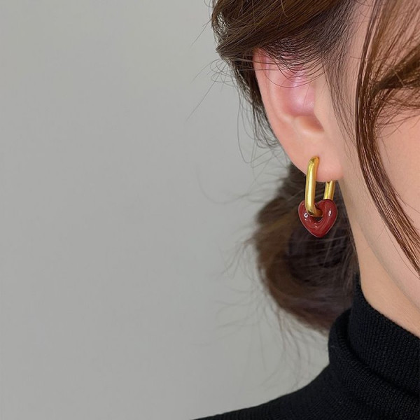 Серьги-конго с бордовыми сердцами CJG24770