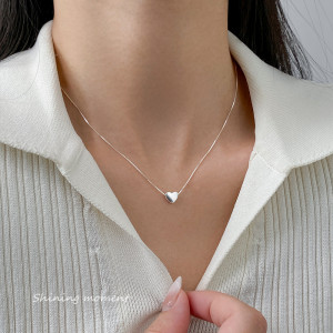 Лаконичная цепочка с серебристым сердцем J11623CJJ
