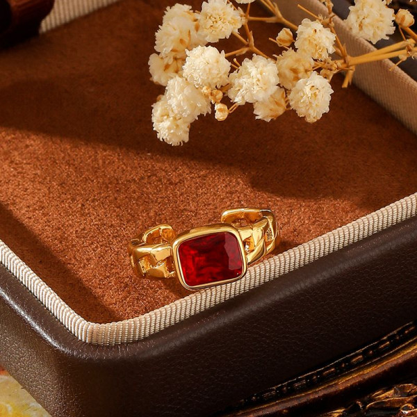 Кольцо с квадратным зеленым камнем в винтажном стиле CJN90721