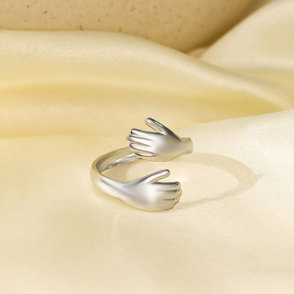 Разомкнутое кольцо «Объятия» в серебристом цвете CJH16097
