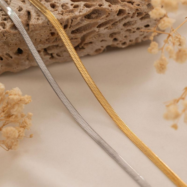 Жесткое стальное колье-чокер в золотом цвете CJG68446