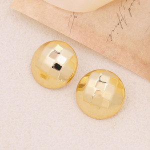 Геометрические серьги-пусеты Граненые золотистые полусферы CJH31008