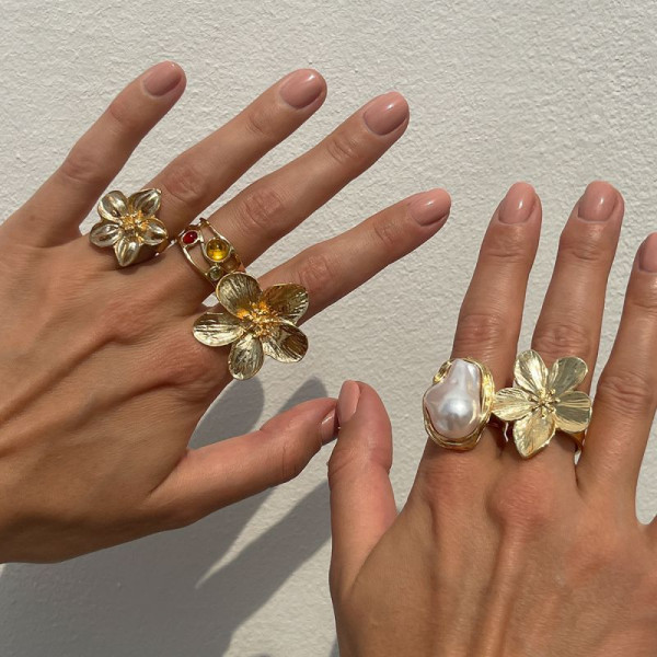 Набор колец с цветами и крупным жемчугом CJL85656