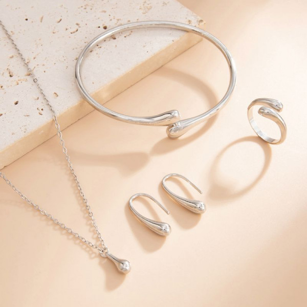 Комплект бижутерии CJS98371