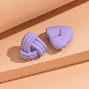 Матовые серьги-пусеты Узлы в лавандовом цвете CJC62210