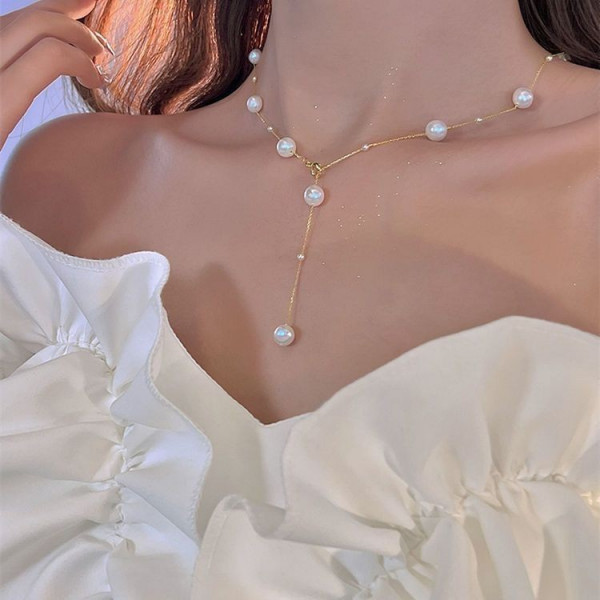 Колье-галстук с жемчужинами на тонкой золотистой цепи CJG76165