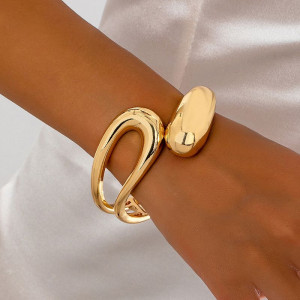 Жесткий браслет CJQ22083