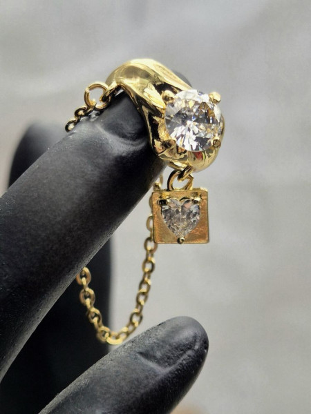 Золотистый кафф с кристаллами и цепью 1J10988CJJ