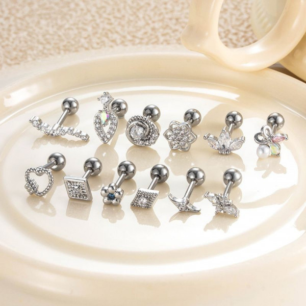 Пирсинг в уши CJG75881