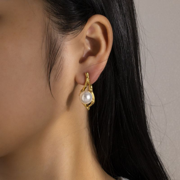 Серьги Висячие фактурные с жемчужной подвеской CJL30374