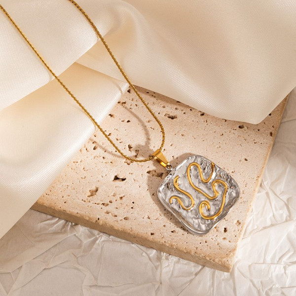 Колье из стали CJN43117