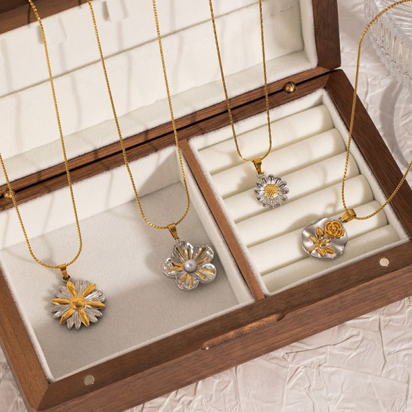 Колье из стали CJN43117