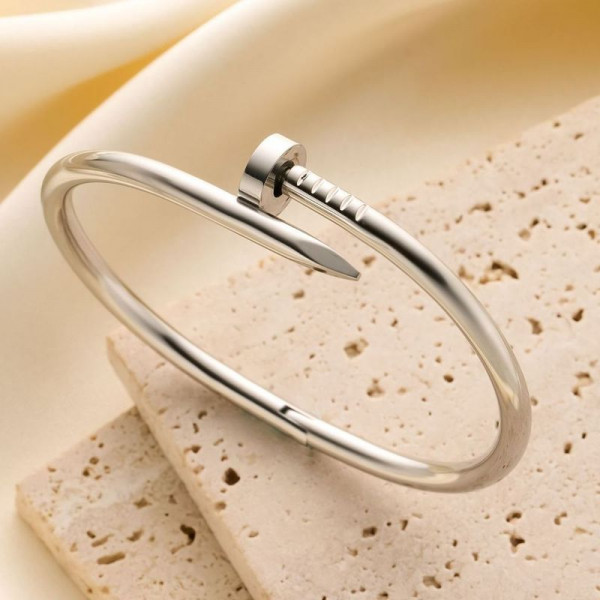 Браслет жесткий гвоздь с акцентной шляпкой 1J12040CJJ