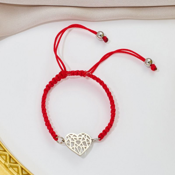 Браслет плетеная нить с ажурным серебристым сердцем CJQ92914