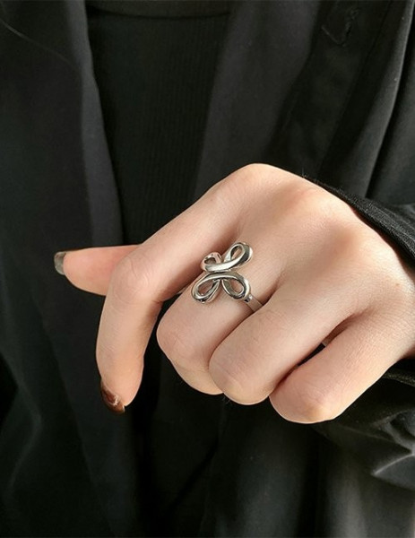 Ювелирное кольцо Z05592