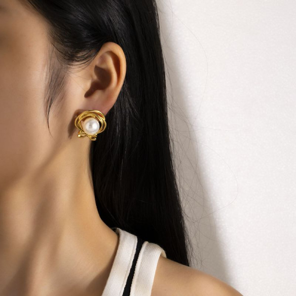 Серьги-пусеты Цветы в оправе с жемчугом CJL30375