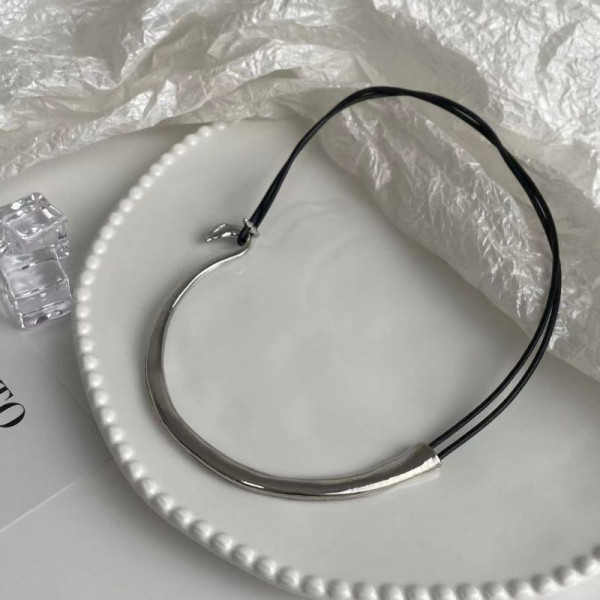 Двойной минималистичный чокер из темного металла CJJ05619