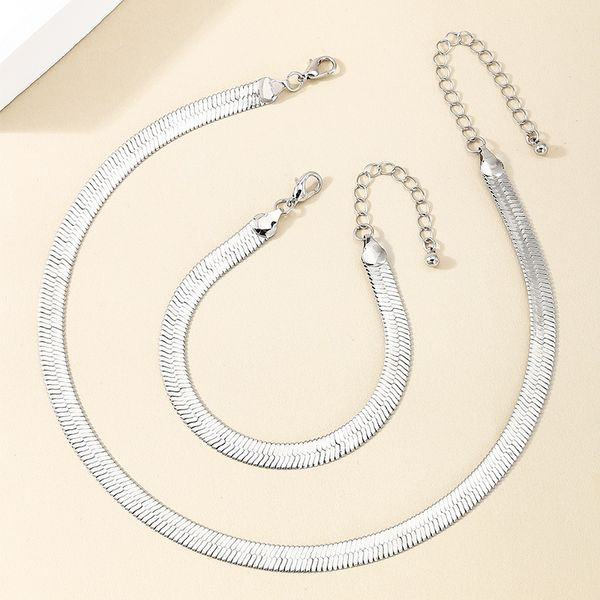 Комплект бижутерии CJJ41310