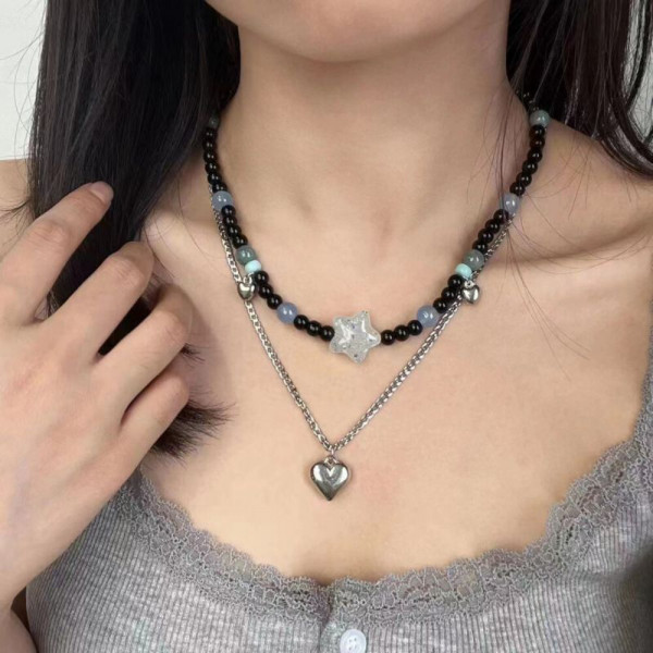 Двойные бусы из камня с подвеской-сердцем CJH50007