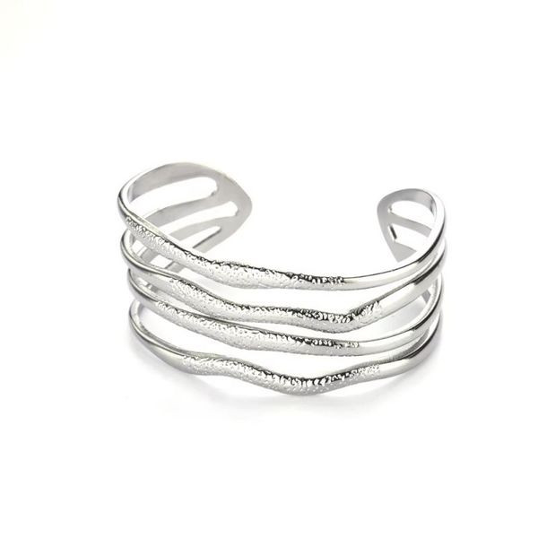 Браслет жесткий многоярусный с волнообразными линиями CJL47163