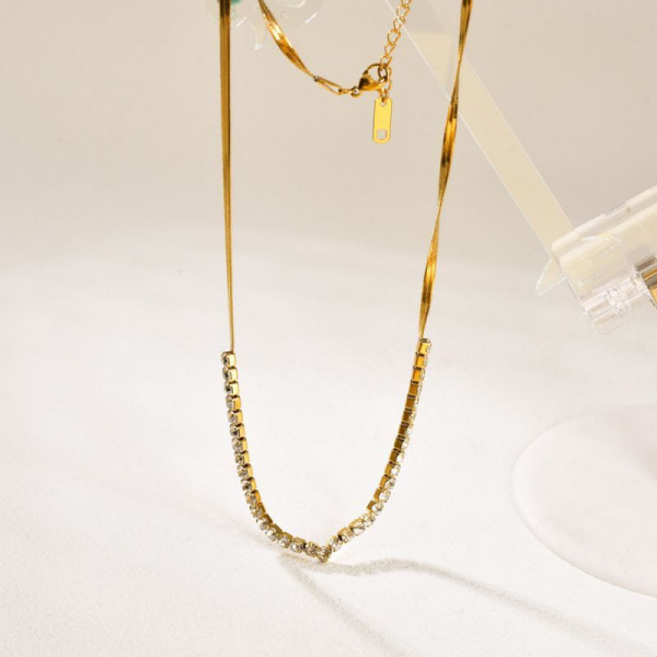 Золотистая комбинированная цепь с дорожкой из кристаллов CJP77873