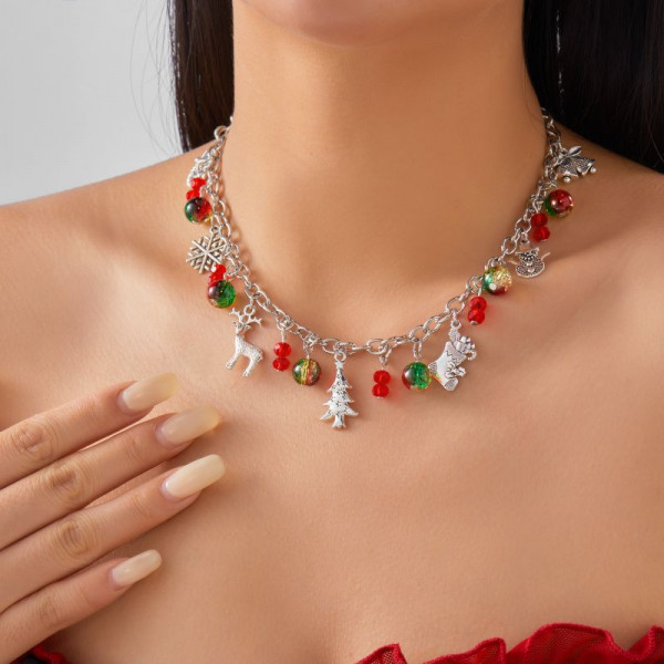 Праздничное колье-шарм с набором новогодних подвесок CJR81826