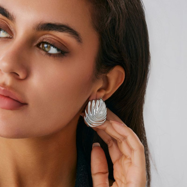 Минималистичные серьги-пусеты фактурные веера CJN79391