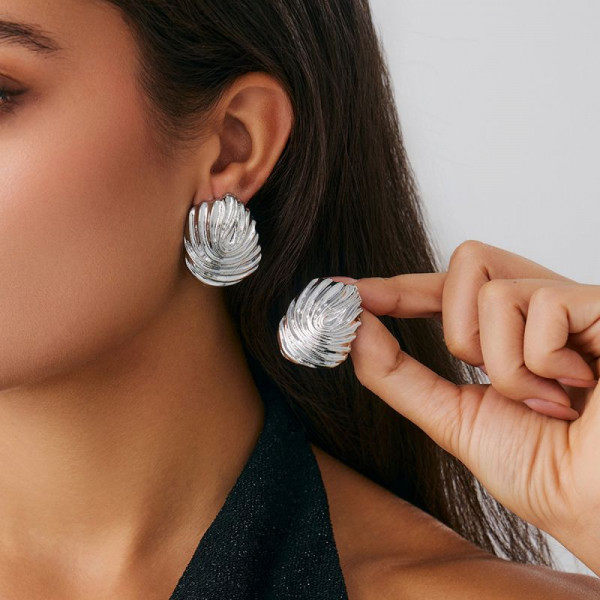 Серьги-гвоздики CJN79391