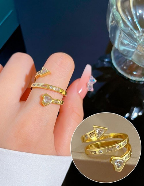 Кольцо-спираль в форме змеи с кристаллами U76937