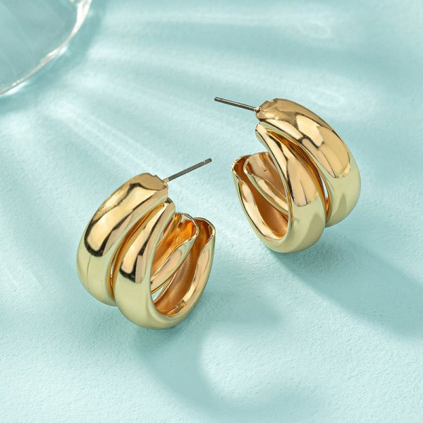 Двойные золотистые серьги-кольца в стиле минимализм M84901