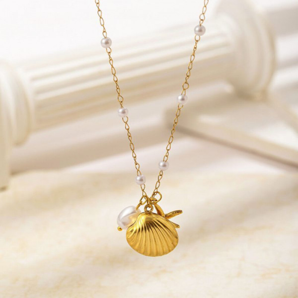 Колье с жемчугом и кулоном-ракушкой CJH15800